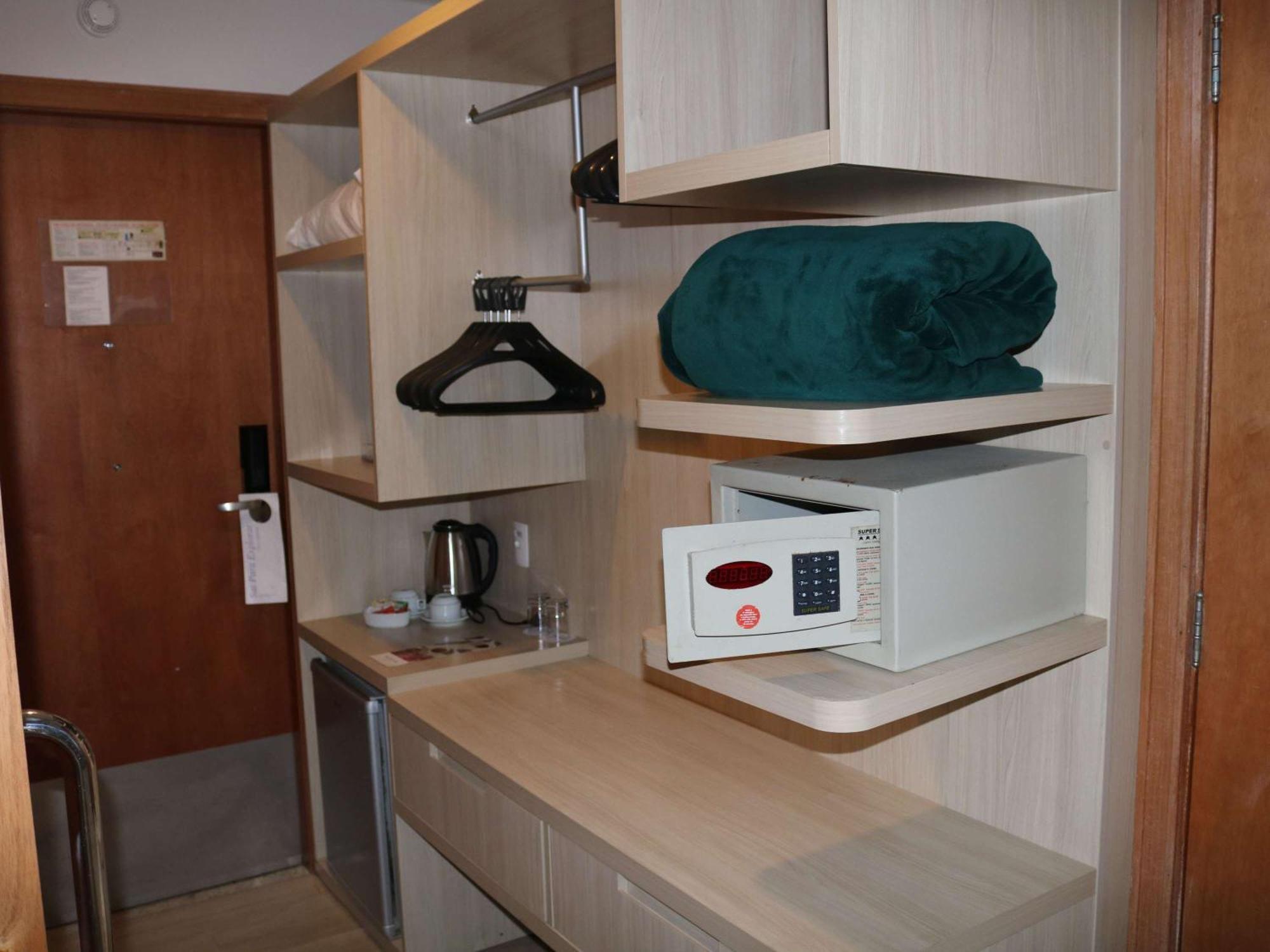 Mercure Rio Vermelho Hotel 4*